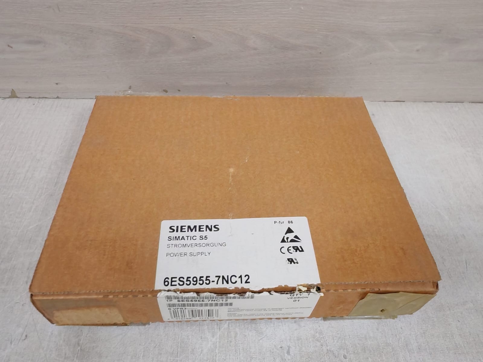 Siemens 6ES5-955-7NC12 SIEMENS SIMATIC S5 6ES5-955-7NC12 / 6ES5955-7NC12 POWER SUPPLY MODULE 4