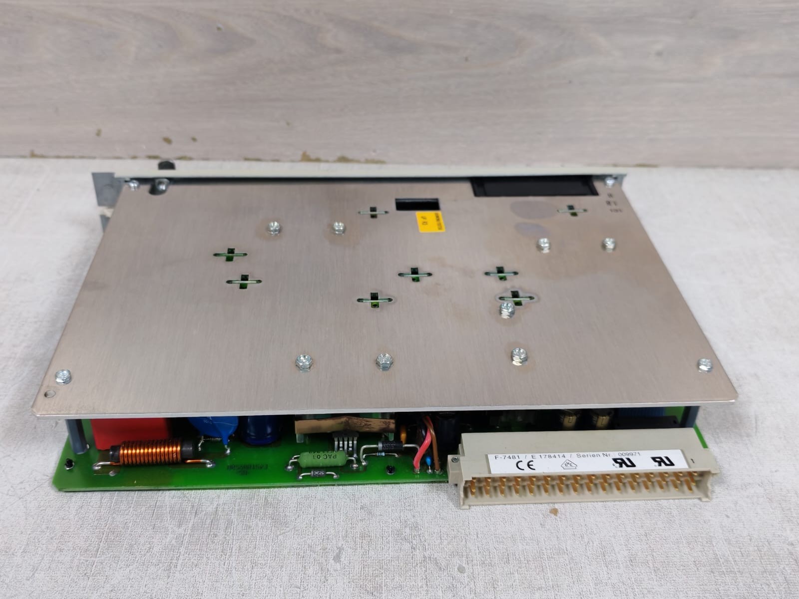Siemens 6ES5-955-7NC12 SIEMENS SIMATIC S5 6ES5-955-7NC12 / 6ES5955-7NC12 POWER SUPPLY MODULE 5