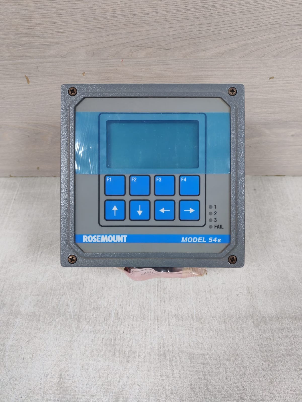 ROSEMOUNT ANALYTICAL 54E 54EA-01-09 SW VER# 1.24 ROSEMOUNT ANALYTICAL 54E 54EA-01-09 SW VER# 1.24 CONDUCTIVITY ANALYZER 115/230V 2