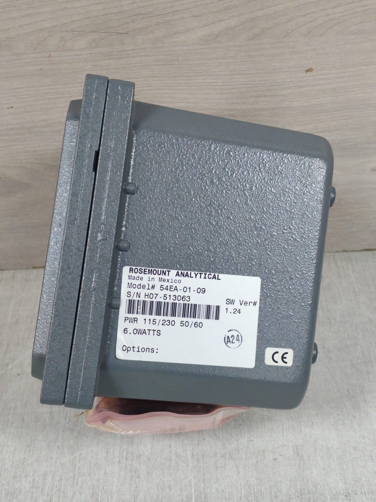 ROSEMOUNT ANALYTICAL 54E 54EA-01-09 SW VER# 1.24 ROSEMOUNT ANALYTICAL 54E 54EA-01-09 SW VER# 1.24 CONDUCTIVITY ANALYZER 115/230V 7