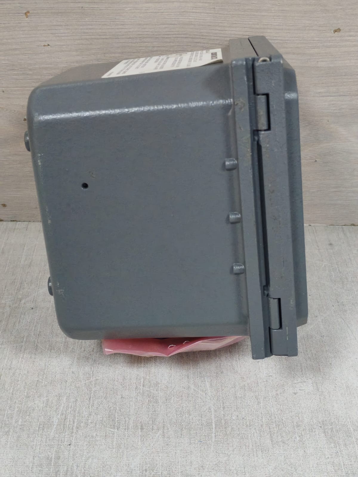 ROSEMOUNT ANALYTICAL 54E 54EA-01-09 SW VER# 1.24 ROSEMOUNT ANALYTICAL 54E 54EA-01-09 SW VER# 1.24 CONDUCTIVITY ANALYZER 115/230V 8