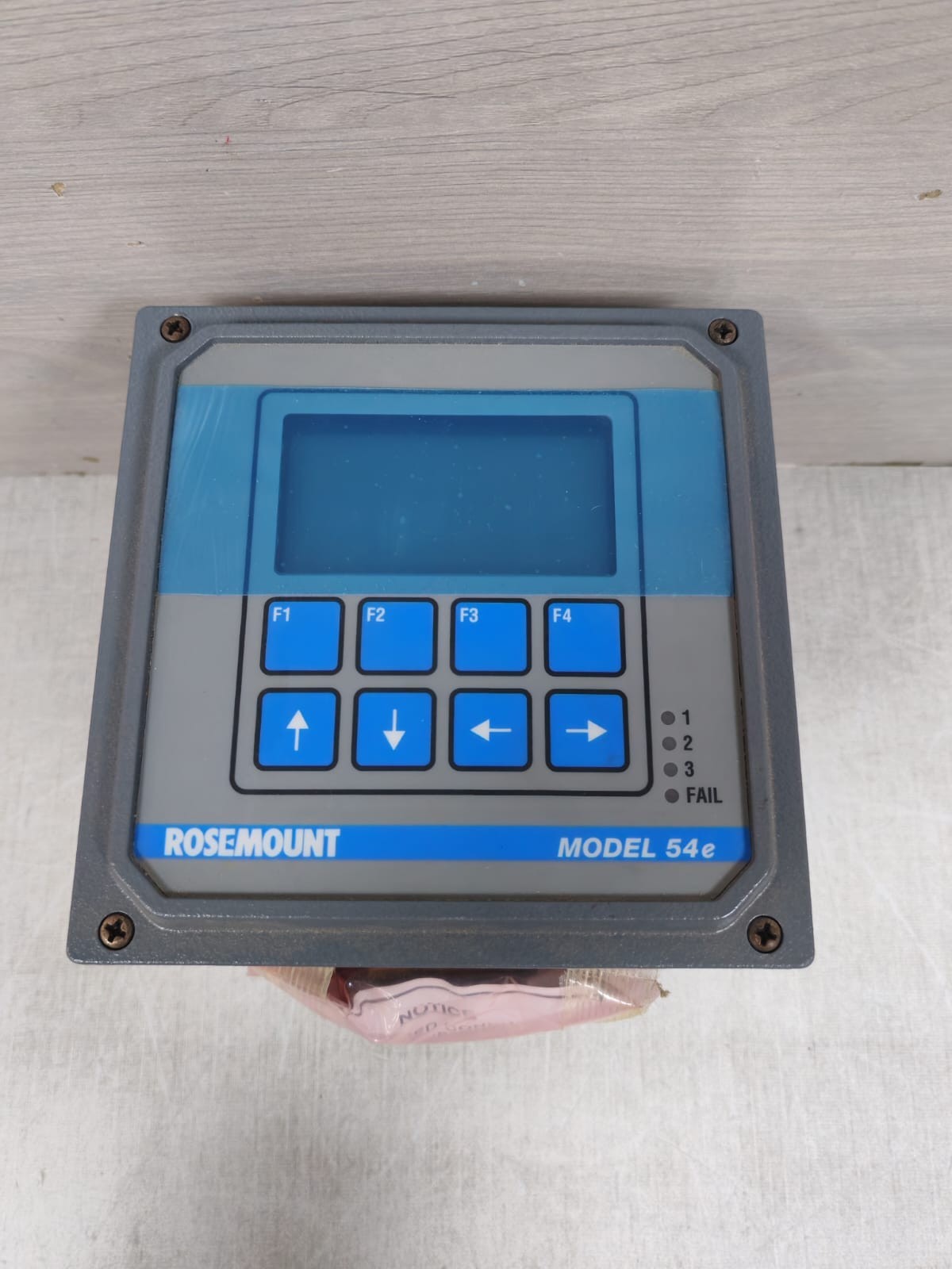 ROSEMOUNT ANALYTICAL 54E 54EA-01-09 SW VER# 1.24 ROSEMOUNT ANALYTICAL 54E 54EA-01-09 SW VER# 1.24 CONDUCTIVITY ANALYZER 115/230V 9