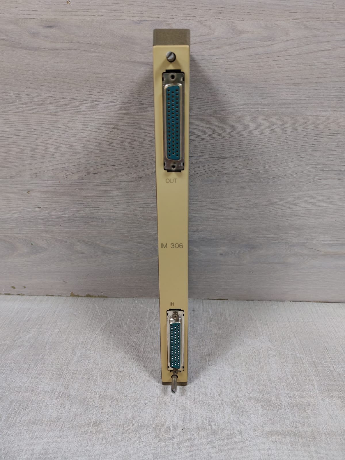 Siemens 6ES5 306-7LA11 SIEMENS SIMATIC S5 6ES5 306-7LA11 INTERFACE MODULE E-STAND: 05 2