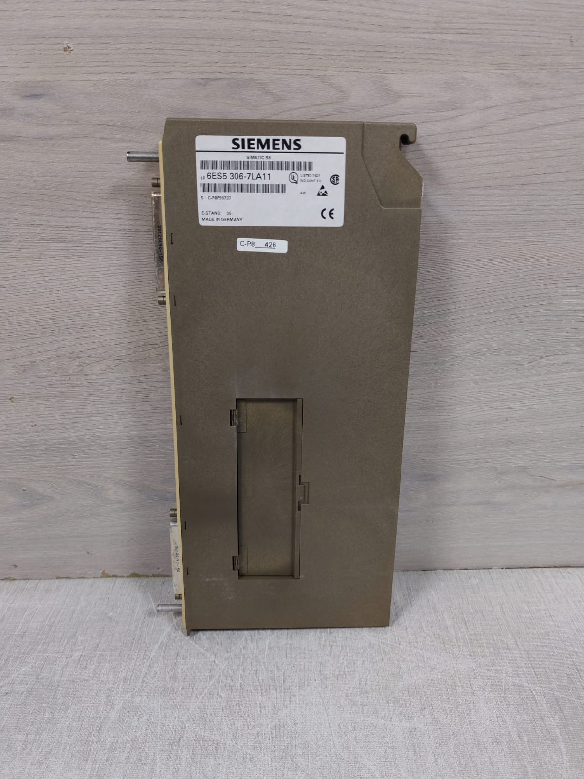 Siemens 6ES5 306-7LA11 SIEMENS SIMATIC S5 6ES5 306-7LA11 INTERFACE MODULE E-STAND: 05 6