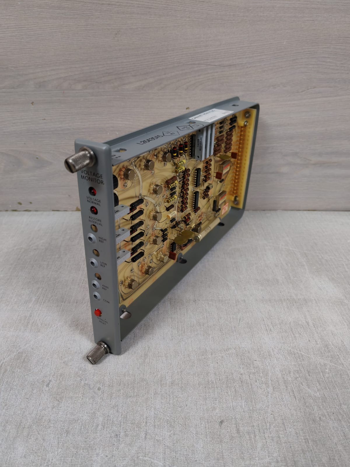 BAILEY CONTROLS L25438D5 BAILEY CONTROLS L25438D5 VOLTAGE MONITOR 6