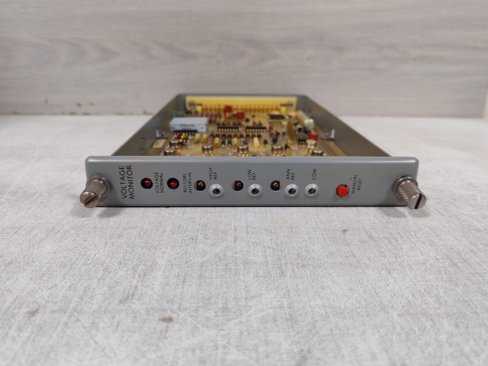 BAILEY CONTROLS L25438D5 BAILEY CONTROLS L25438D5 VOLTAGE MONITOR 8