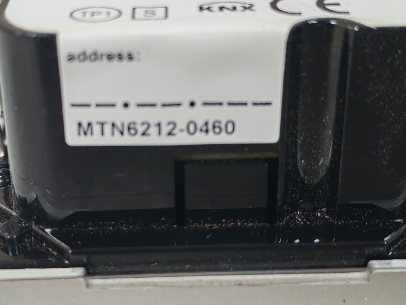 Schneider Electric MTN6212-0460 SCHNEIDER ELECTRIC MTN6212-0460 KNX PUSH-BUTTON 2 GANG W/ ROOM TEMP.CONTROL UNIT 9
