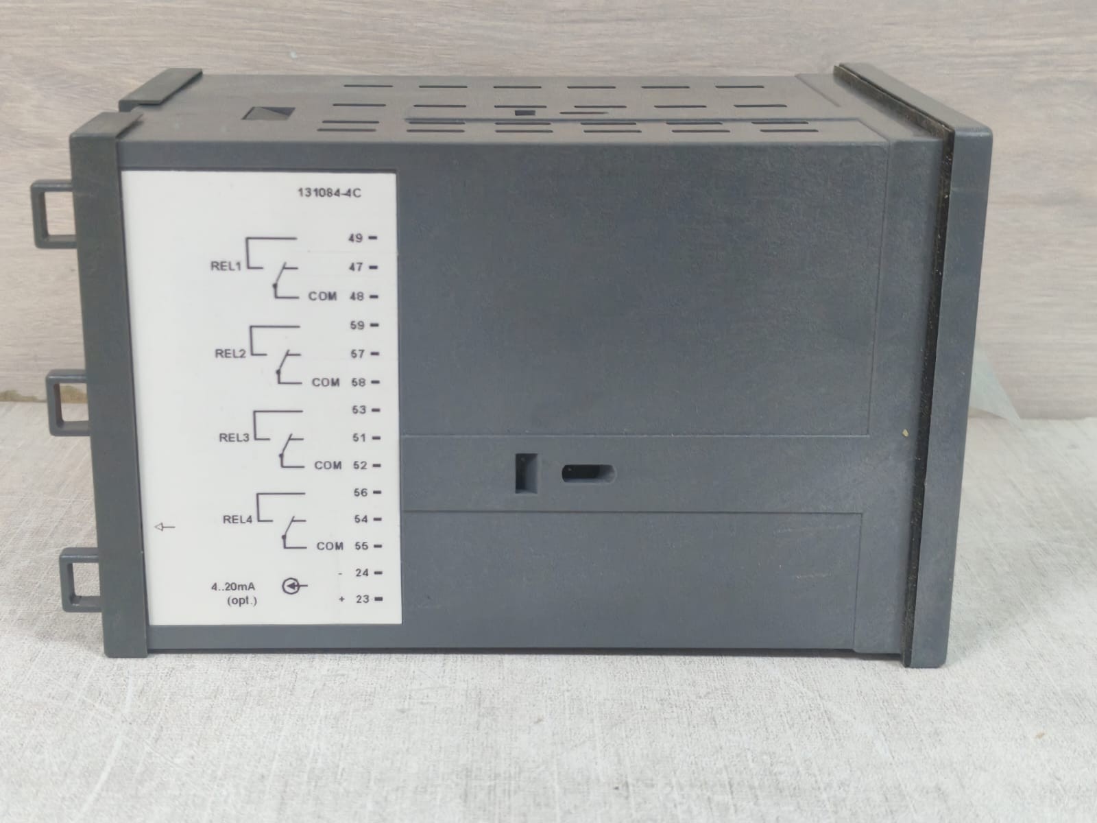 Endress+Hauser CLM223-CD0010 ENDRESS+HAUSER LIQUISYS M CLM223-CD0010 CONDUCTIVITY TRANSMITTER 230VAC 7