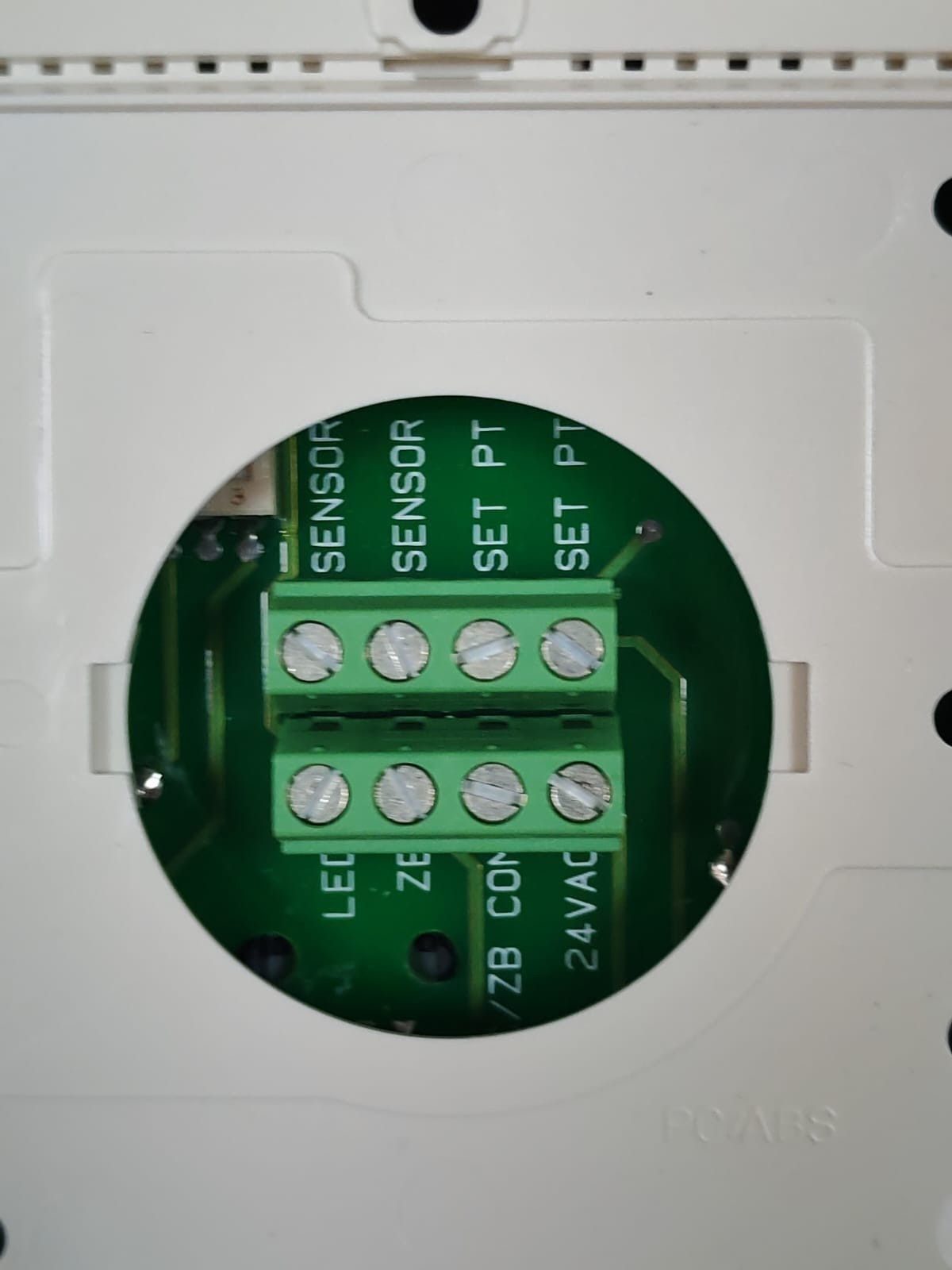 Johnson Controls TE-67NP-2N00 JOHNSON CONTROLS TE-67NP-2N00 1K NICKEL SENSOR TERM BLOCK SINGLE 7
