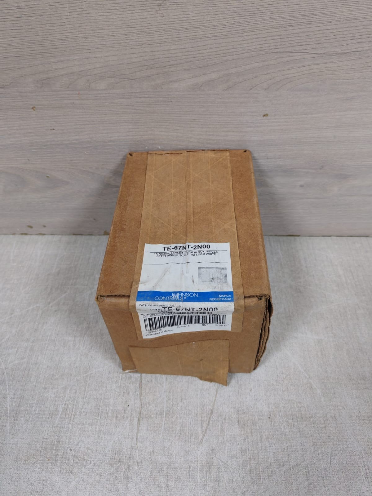 Johnson Controls TE-67NP-2N00 JOHNSON CONTROLS TE-67NP-2N00 1K NICKEL SENSOR TERM BLOCK SINGLE 10