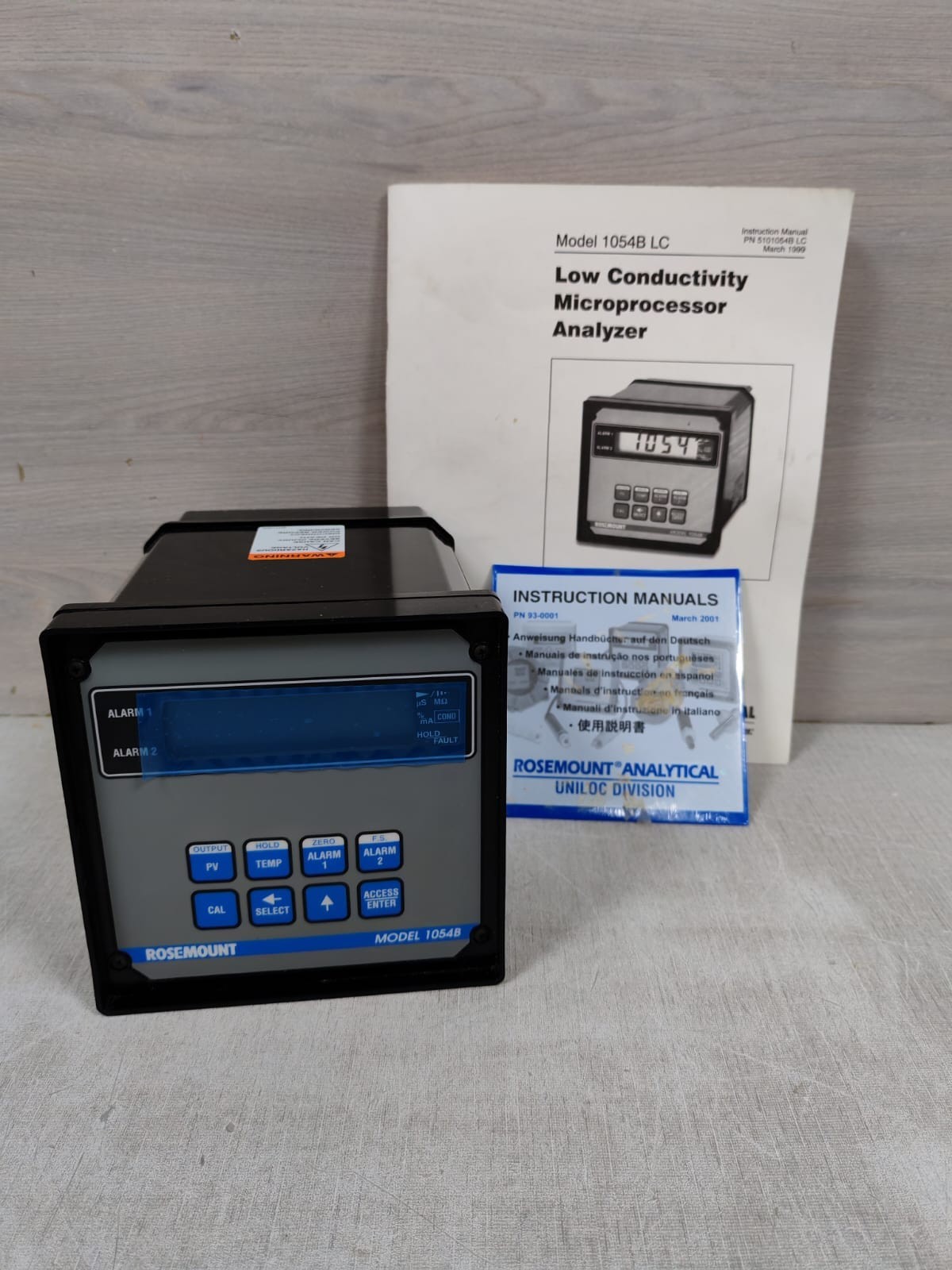 ROSEMOUNT ANALYTICAL 1054B / 1054BLC-01 LOW CONDUCTIVITY ANALYZER LCD 115-230VAC