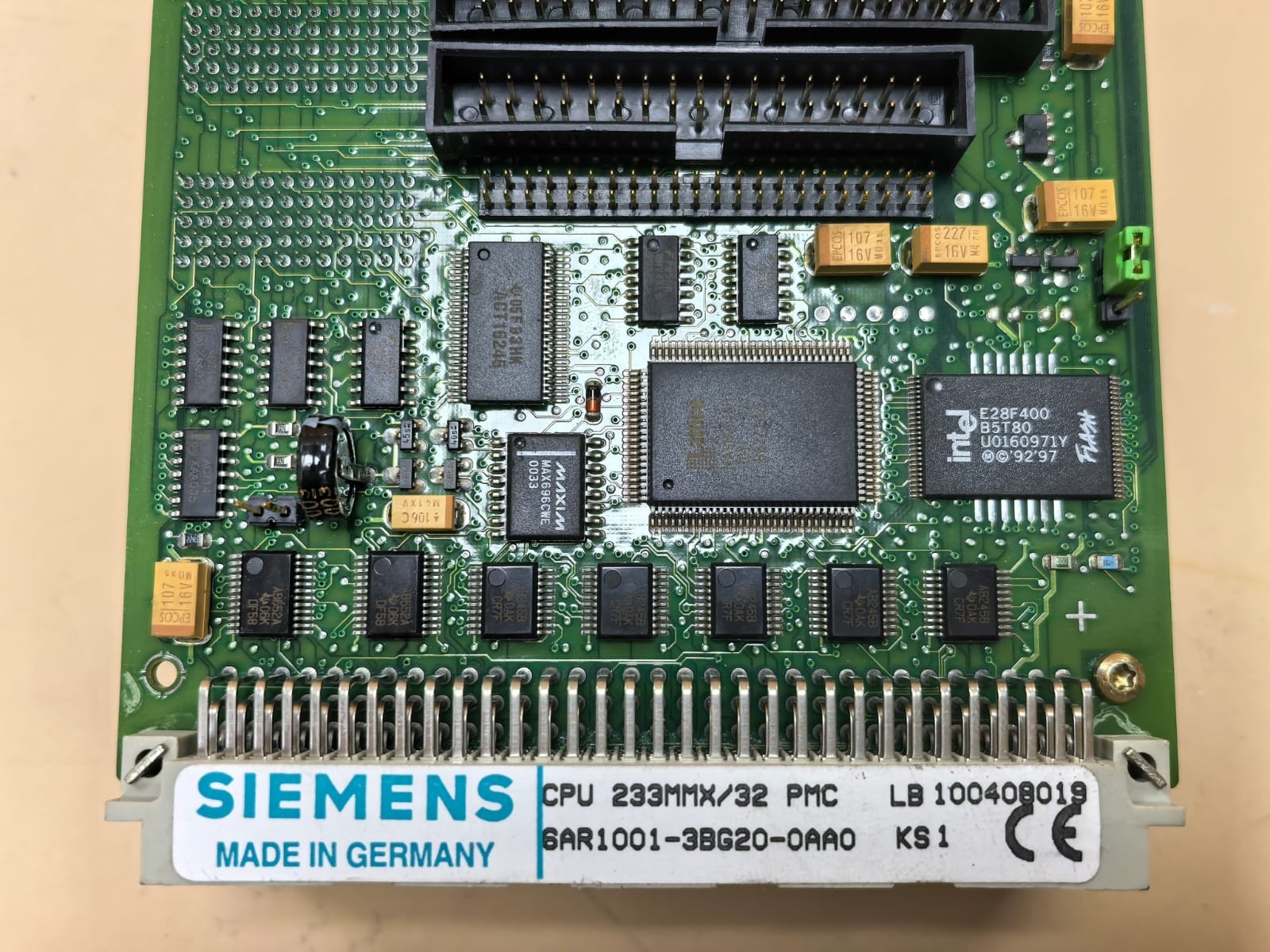 Siemens 6AR1001-3BG20-0AA0 SIEMENS 6AR1001-3BG20-0AA0 CENTRAL PROCCESSING UNIT CPU 233MMX /32 PMC 4