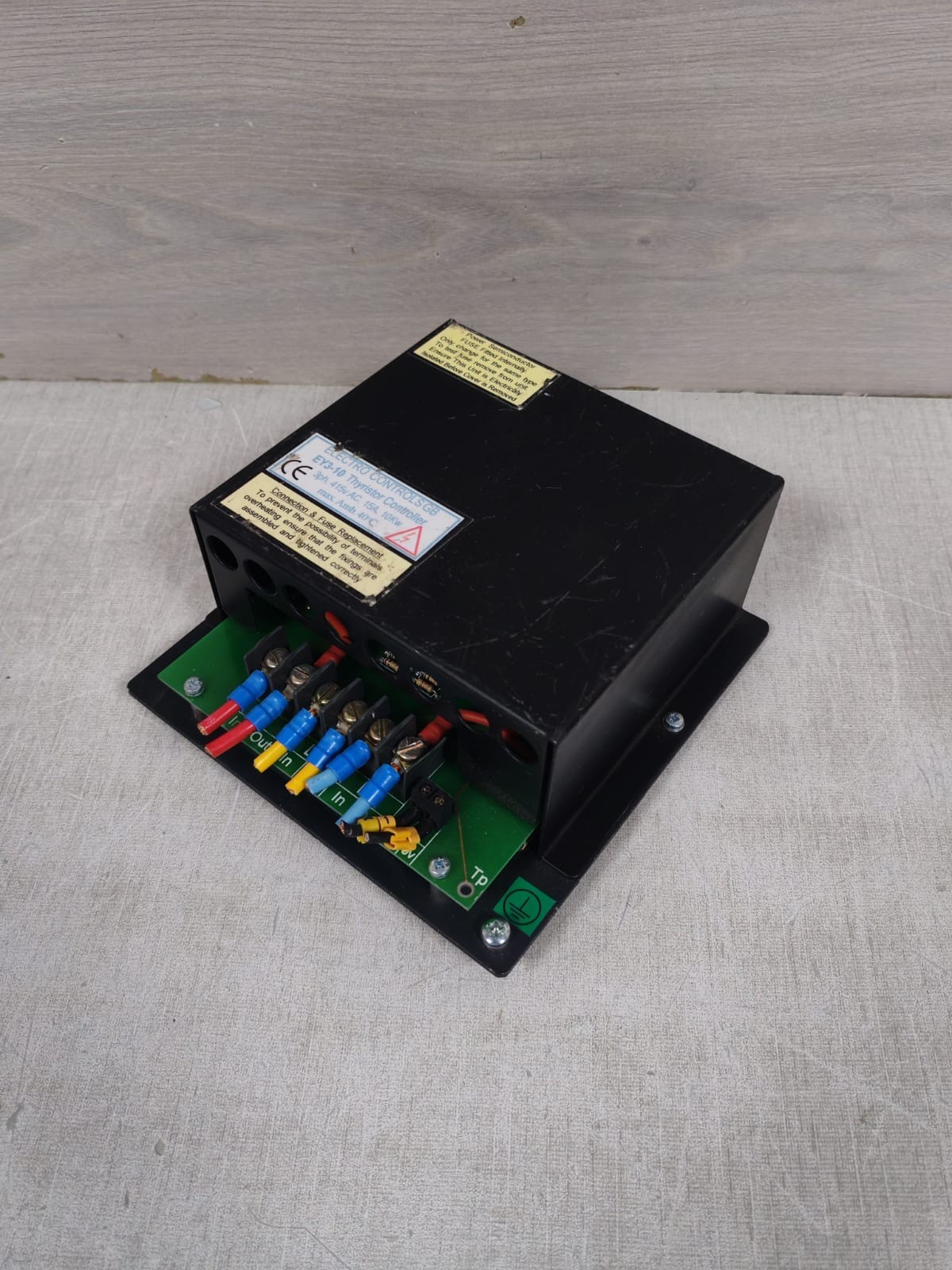 ELECTRO CONTROLS GB EY3-10 ELECTRO CONTROLS GB EY3-10 THYRISTOR CONTROLLER 4