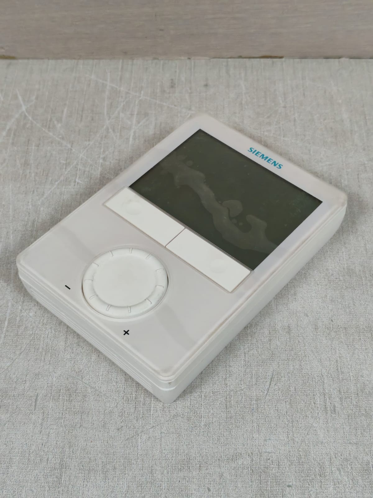 Siemens RDG140 /110829D SIEMENS RDG140 /110829D THERMOSTAT AC24V 5