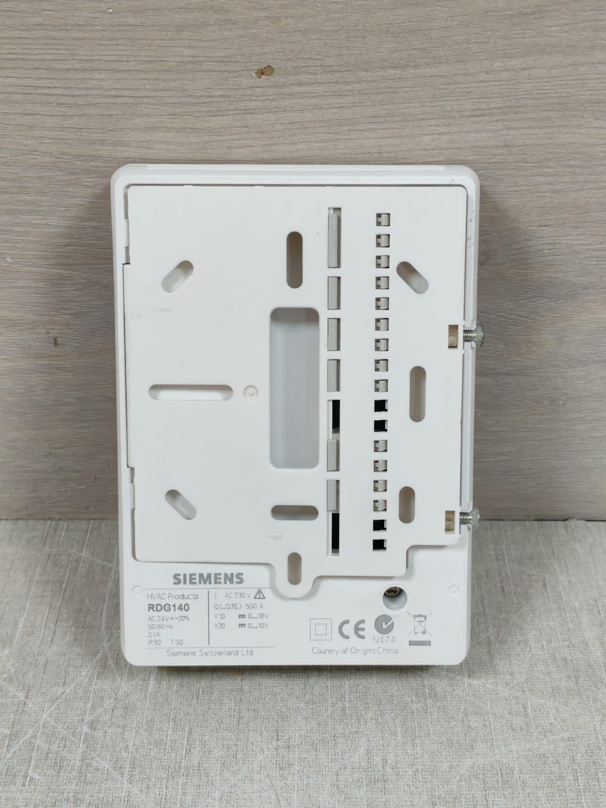 Siemens RDG140 /110829D SIEMENS RDG140 /110829D THERMOSTAT AC24V 10