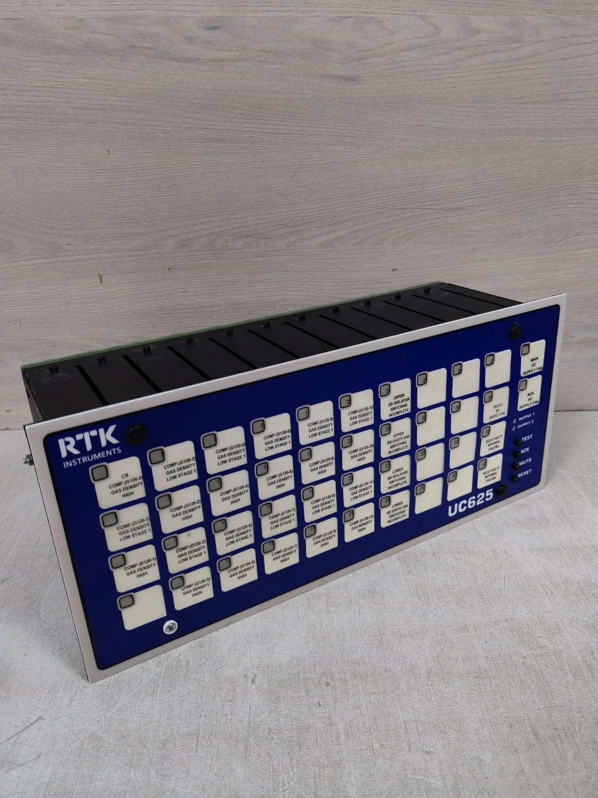RTK INSTRUMENTS UC625 / UC625-40-YW-HH-024D-R-M3 RTK INSTRUMENTS UC625 / UC625-40-YW-HH-024D-R-M3 ALARM ANNUNCIATOR 24VDC 5