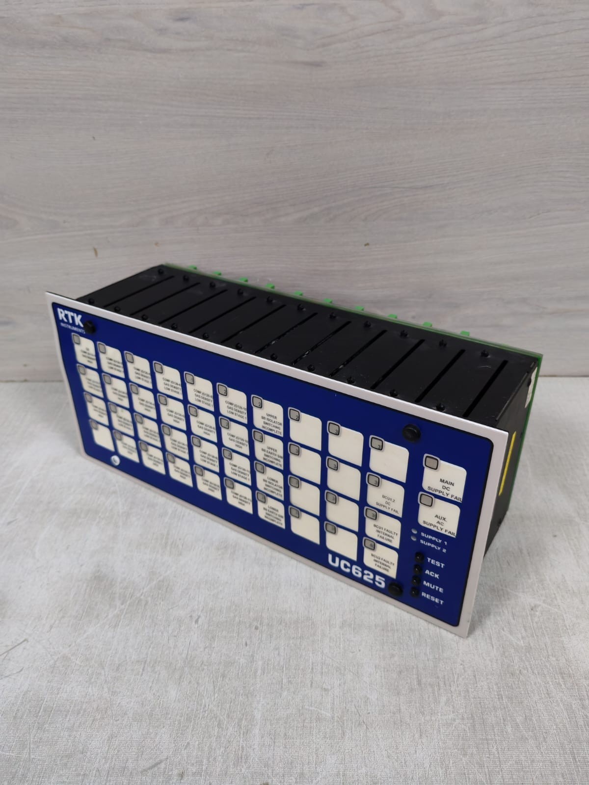 RTK INSTRUMENTS UC625 / UC625-40-YW-HH-024D-R-M3 RTK INSTRUMENTS UC625 / UC625-40-YW-HH-024D-R-M3 ALARM ANNUNCIATOR 24VDC 6