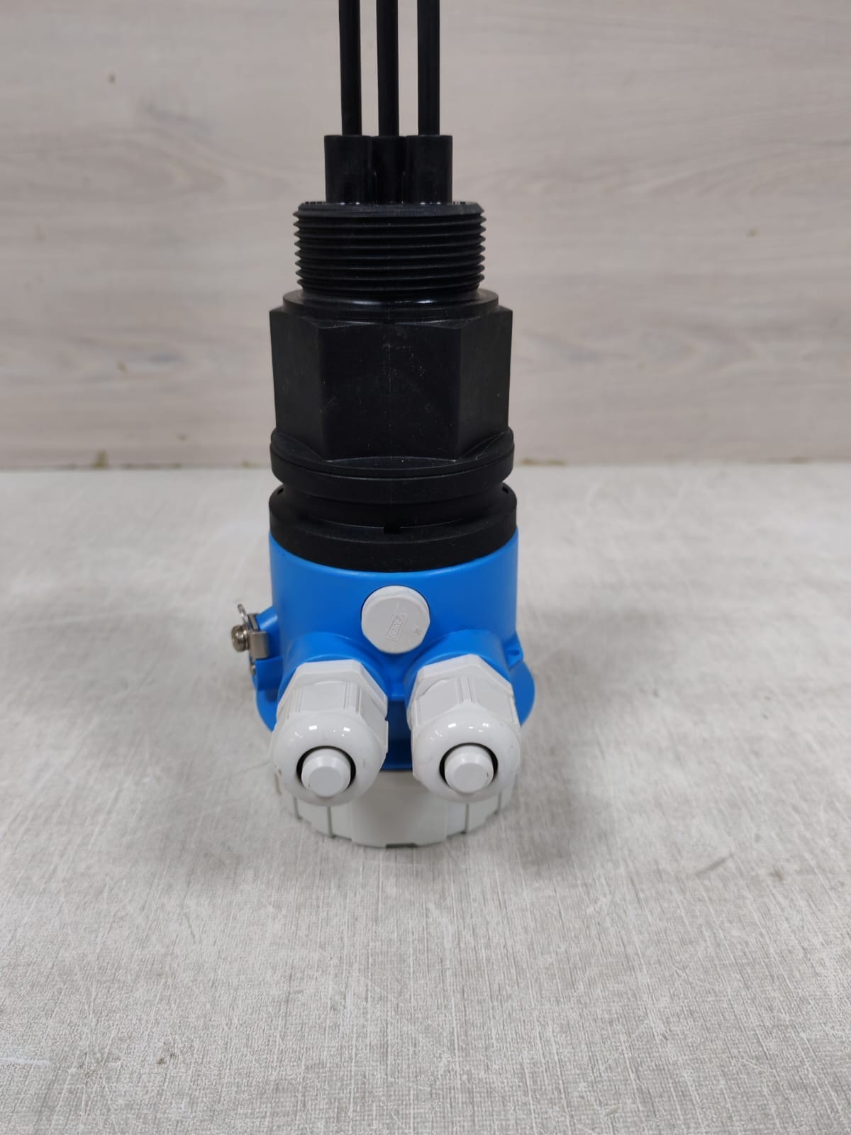 Endress+Hauser FTW31-B1A3AA4A ENDRESS+HAUSER LIQUIPOINT T FTW31-B1A3AA4A POINT LEVEL SWITCH 8
