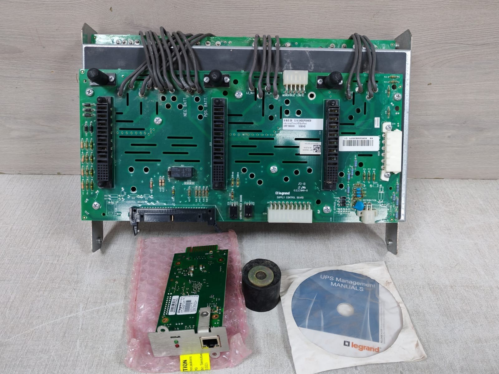 LEGRAND 9 805 39 ARCHIMOD / TRIMOD HE BACK PANEL BOARD W/ SNMP CS 141B SK CARD