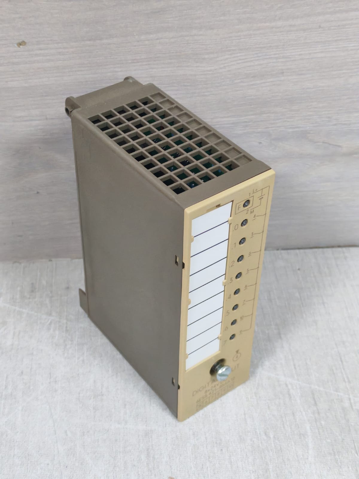 Siemens 6ES5-421-8MA12 SIEMENS SIMATIC S5 6ES5-421-8MA12 DIGITAL INPUT MODULE 24VDC 4