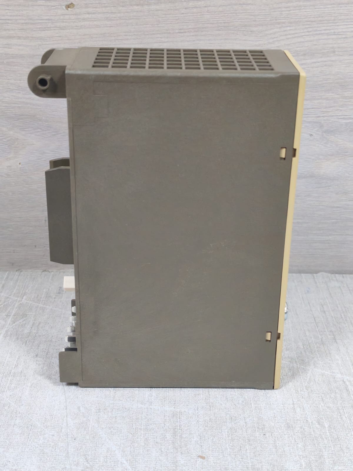 Siemens 6ES5-421-8MA12 SIEMENS SIMATIC S5 6ES5-421-8MA12 DIGITAL INPUT MODULE 24VDC 7