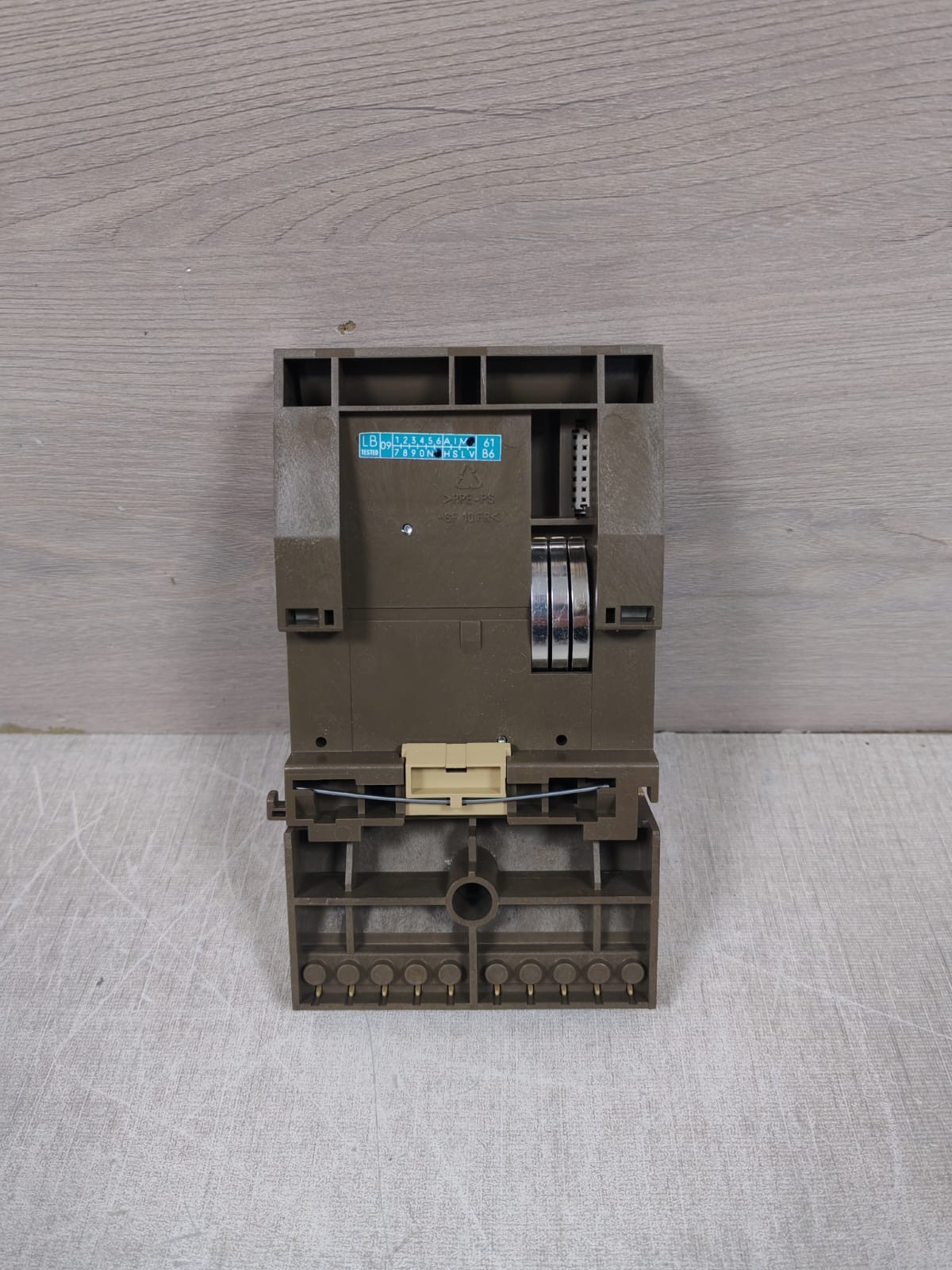 Siemens 6ES5 700-8MA11 SIEMENS SIMATIC S5 6ES5 700-8MA11 BUS MODULE 10