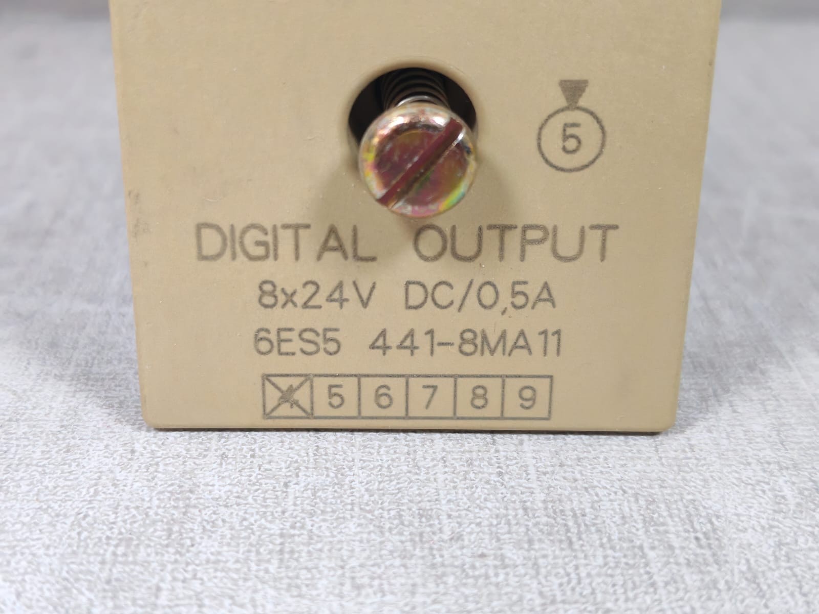 Siemens 6ES5-441-8MA11 SIEMENS SIMATIC S5 6ES5-441-8MA11 DIGITAL OUTPUT MODULE 24VDC 3