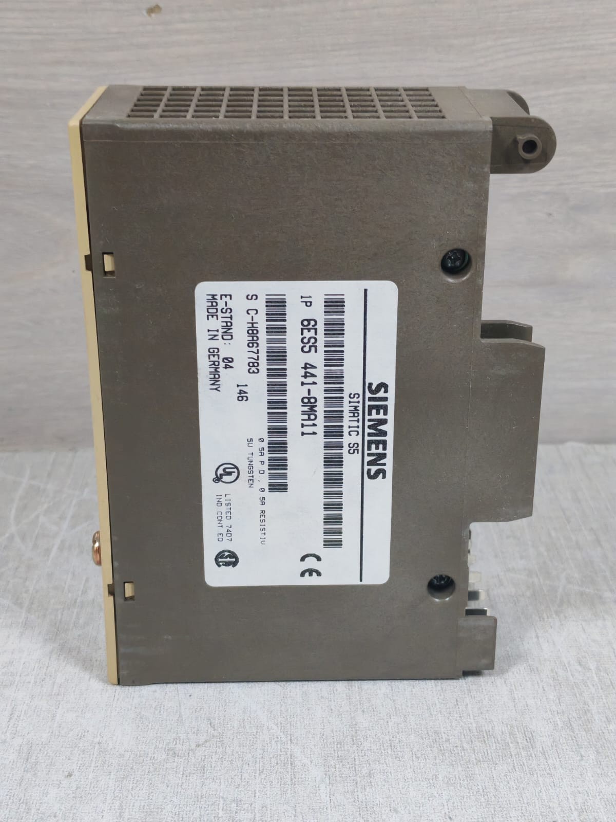 Siemens 6ES5-441-8MA11 SIEMENS SIMATIC S5 6ES5-441-8MA11 DIGITAL OUTPUT MODULE 24VDC 7