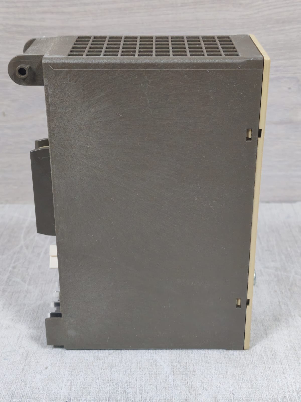 Siemens 6ES5-464-8ME11 SIEMENS SIMATIC S5 6ES5-464-8ME11 ANALOG INPUT MODULE 7