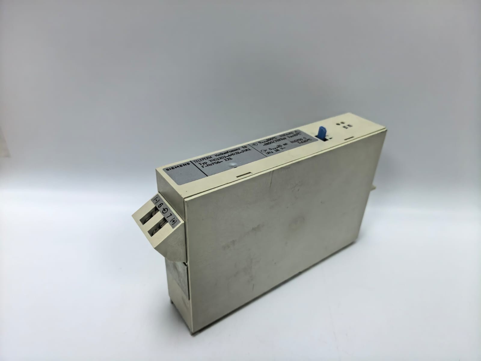 Siemens 7NG1203-4AD32-3RA1 SIEMENS 7NG1203-4AD32-3RA1 TELEPERM TRANSDUCER 9
