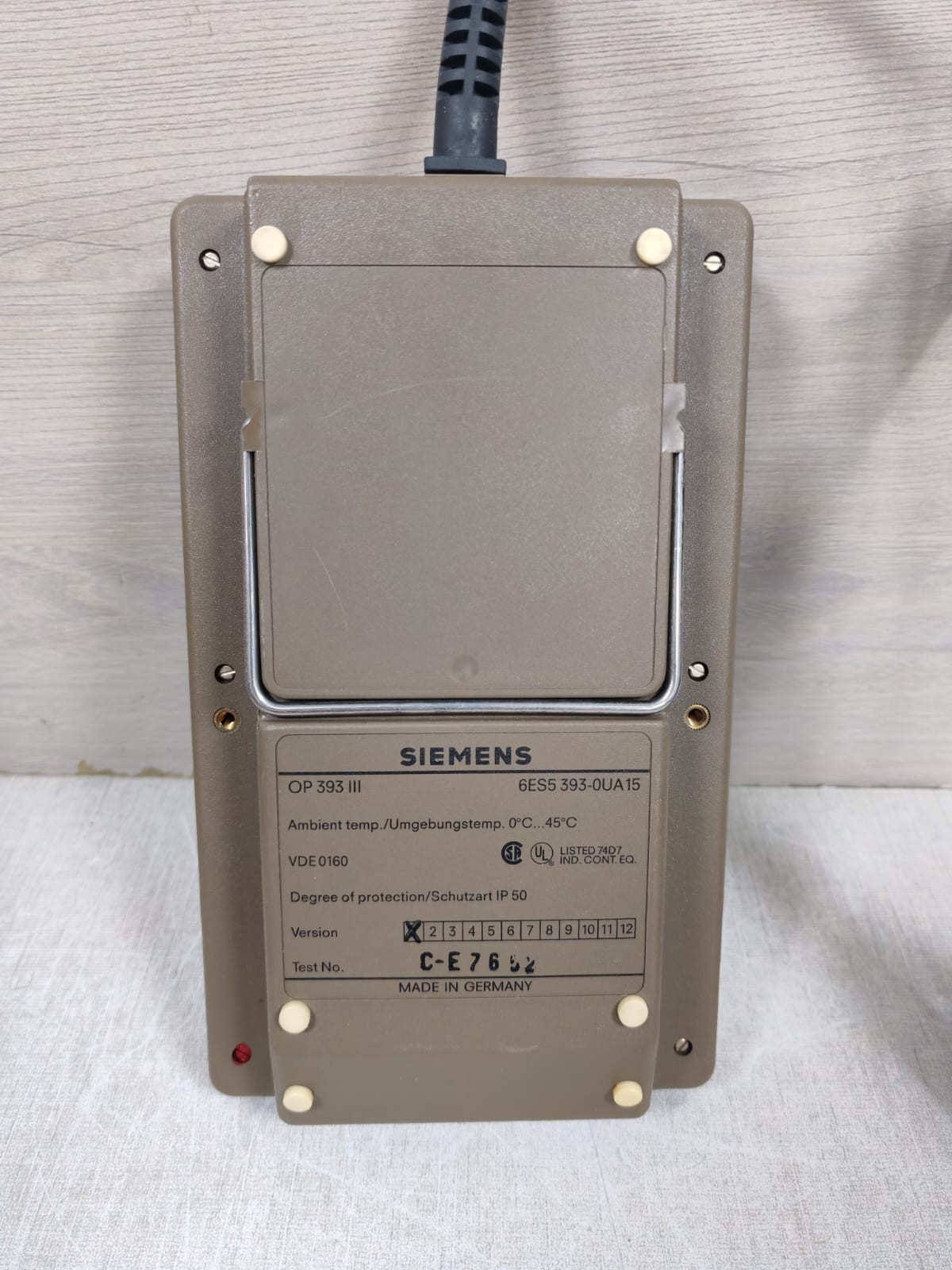 Siemens 6ES5 393-OUA15 SIEMENS OP 393-III 6ES5 393-OUA15 OPERATOR PANEL 9