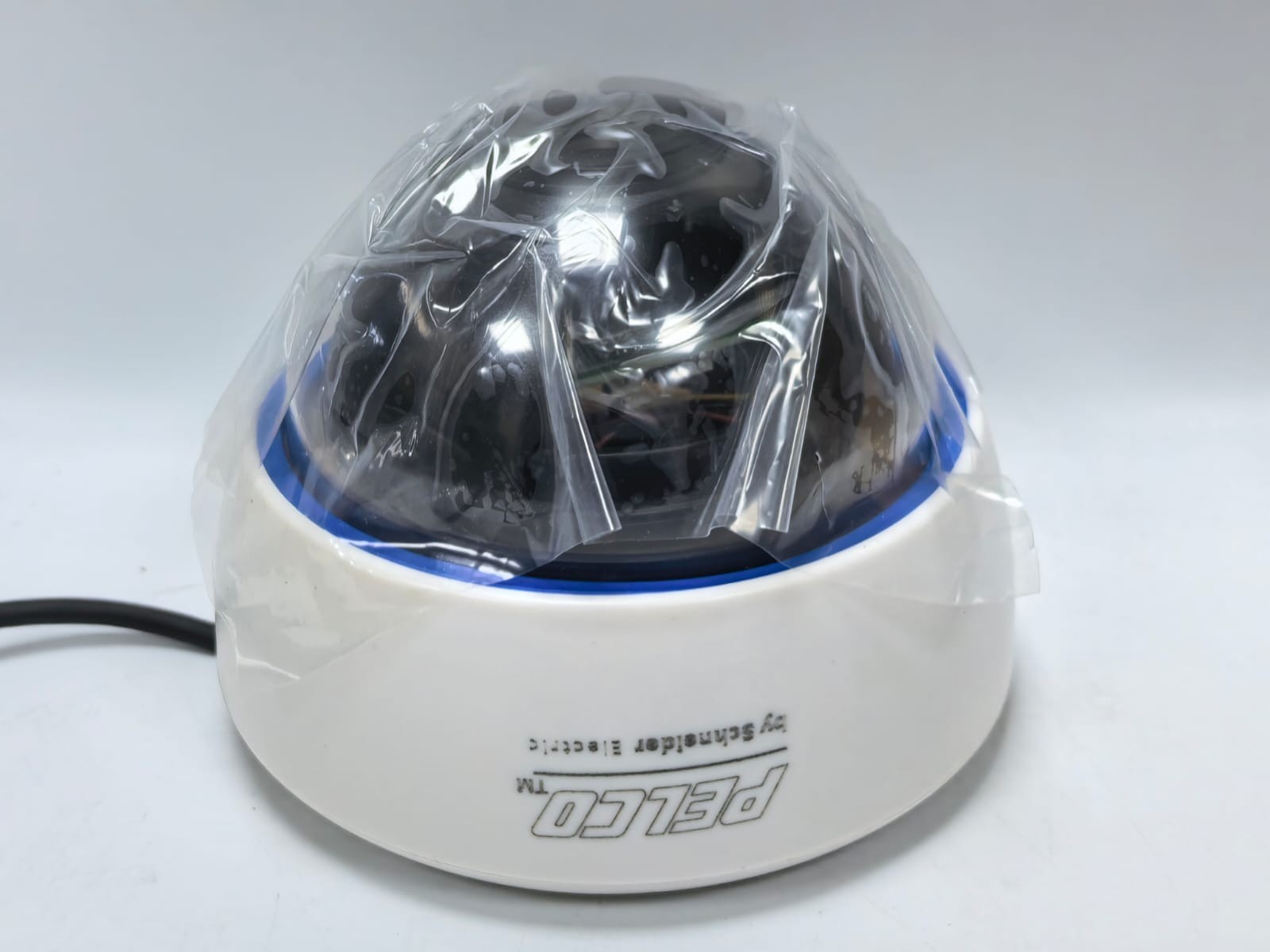 Pelco FD2-V10-6 PELCO FD2-V10-6 REV.A DOME FIX STD INDOOR 12/18-3.2V PAL 6MM LENS 2