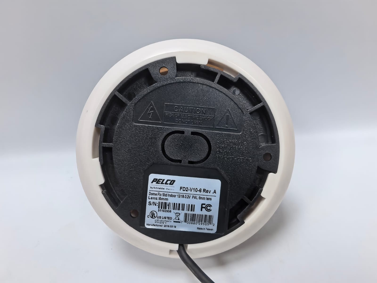Pelco FD2-V10-6 PELCO FD2-V10-6 REV.A DOME FIX STD INDOOR 12/18-3.2V PAL 6MM LENS 5