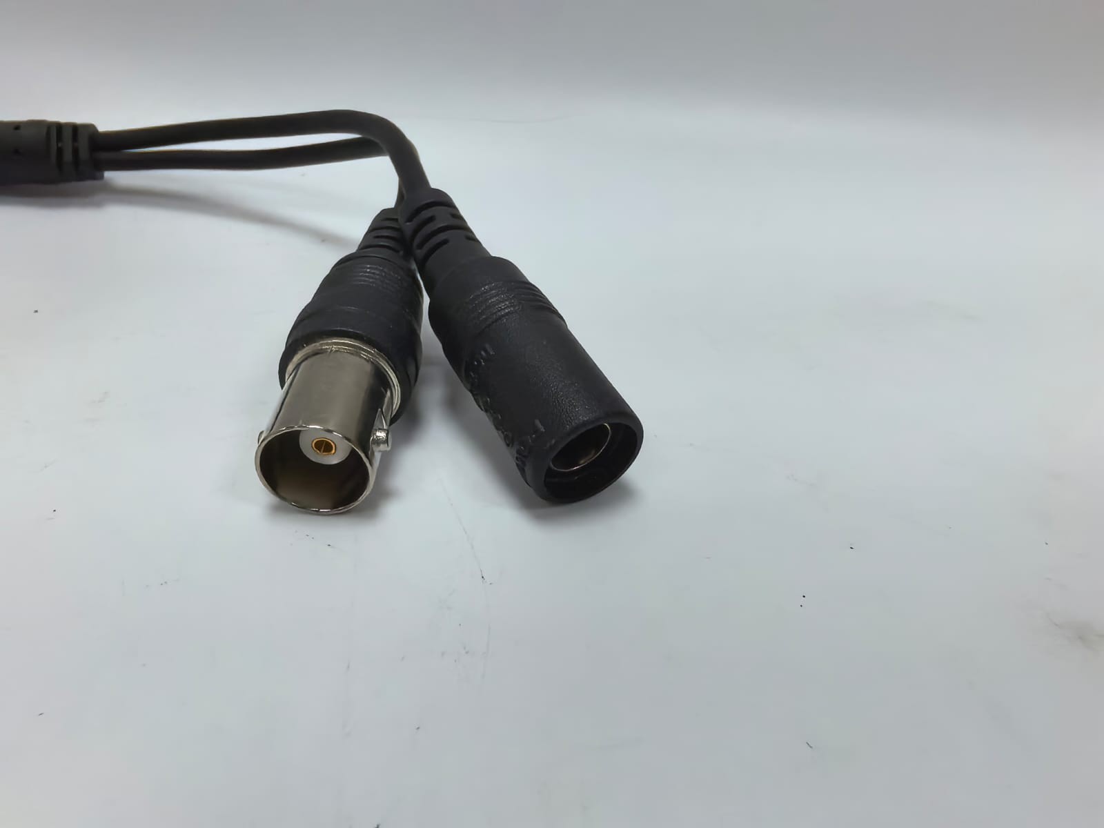 Pelco FD2-V10-6 PELCO FD2-V10-6 REV.A DOME FIX STD INDOOR 12/18-3.2V PAL 6MM LENS 6