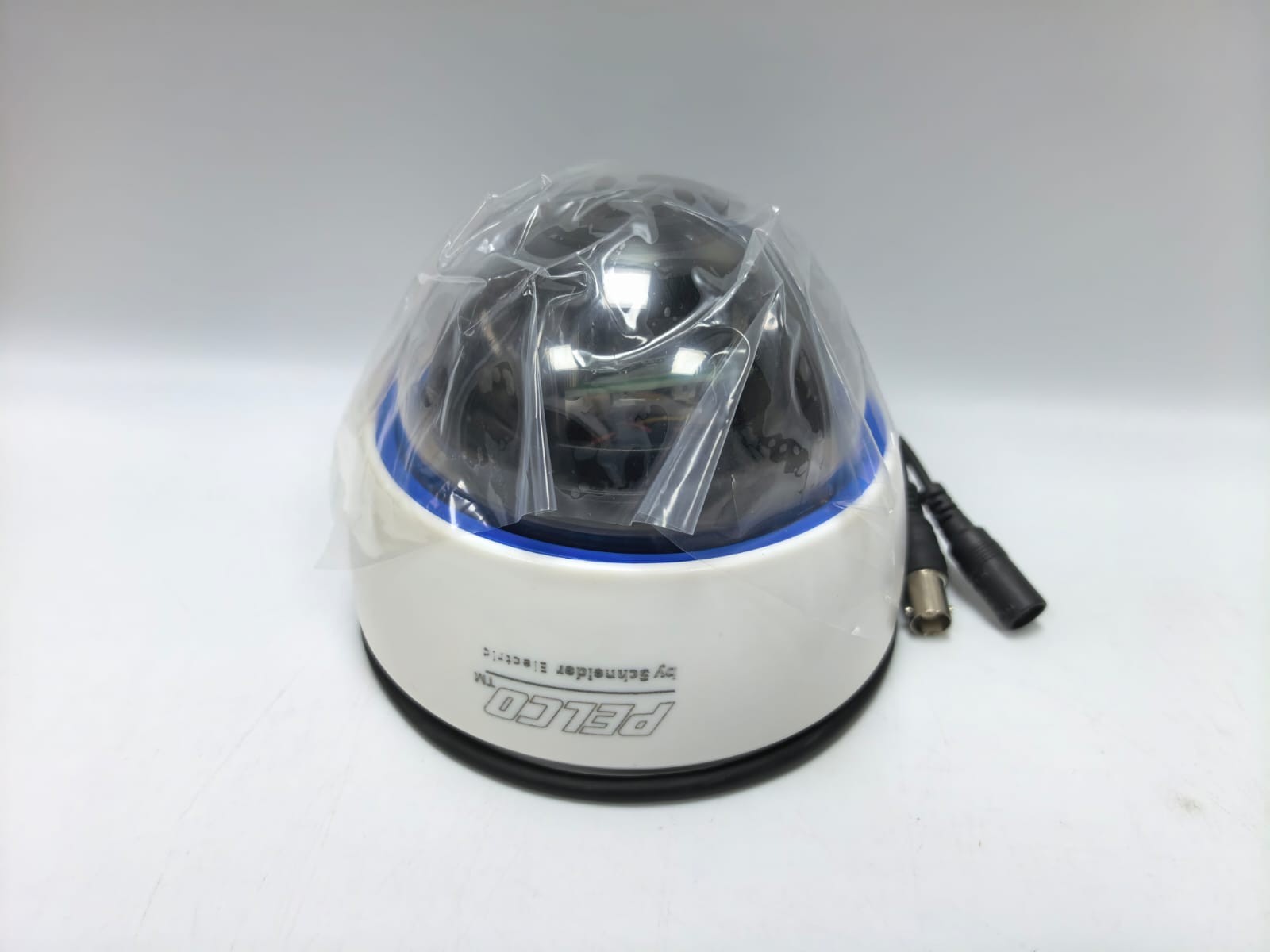 PELCO FD2-V10-6 REV.A DOME FIX STD INDOOR 12/18-3.2V PAL 6MM LENS
