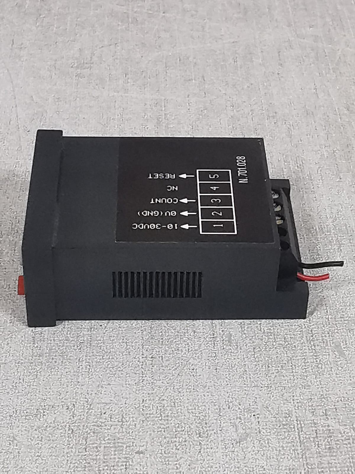Eaton E5-024-E0402 EATON E5-024-E0402 1-CHANNEL 1/32 DIN LED MULTI-FUNCTIION TOTALISER 6
