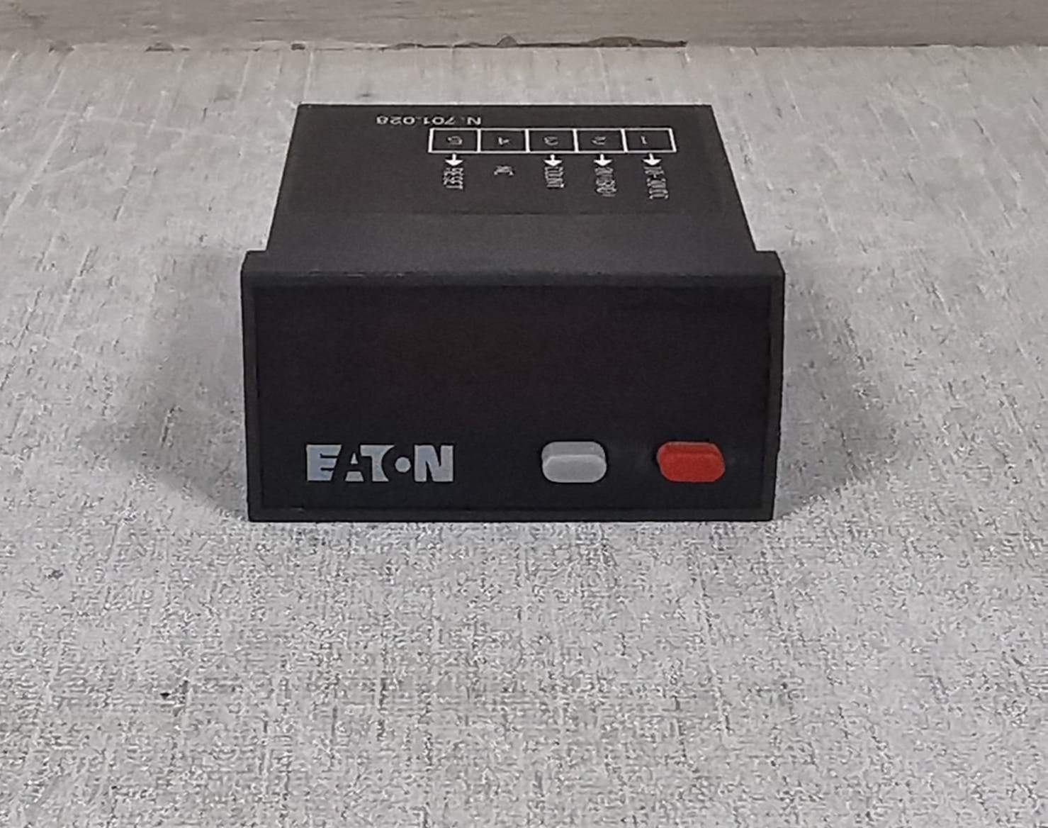EATON E5-024-E0402 1-CHANNEL 1/32 DIN LED MULTI-FUNCTIION TOTALISER