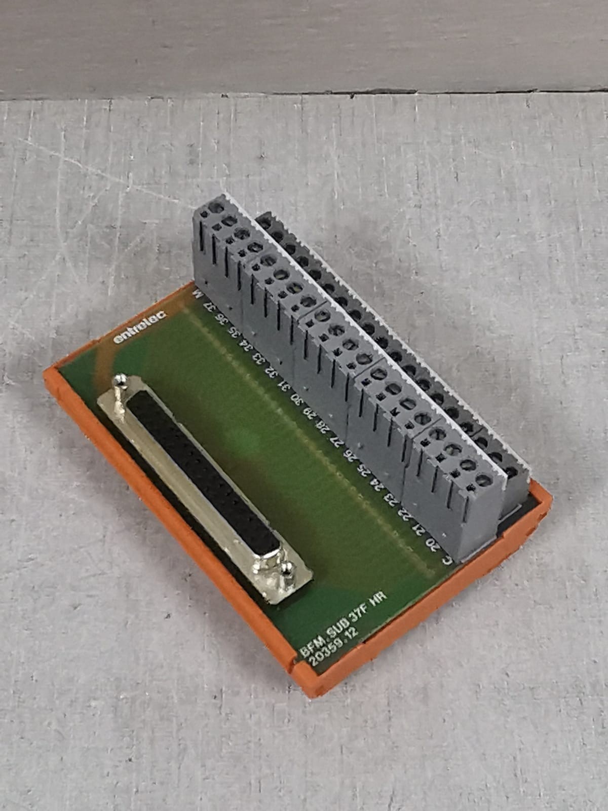 ENTRELEC BY ABB BFM.SUB 37F HR 20359.12 ENTRELEC BY ABB BFM.SUB 37F HR 20359.12 TERMINAL BLOCK 6