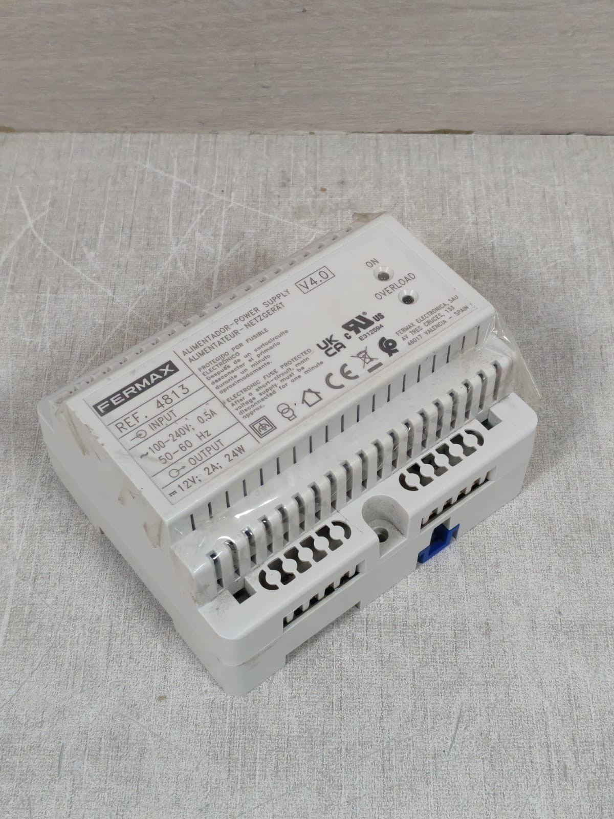 FERMAX REF.4813 V4.0 FERMAX REF.4813 ALIMENTADOR POWER SUPPLY V4.0 100-240V 2