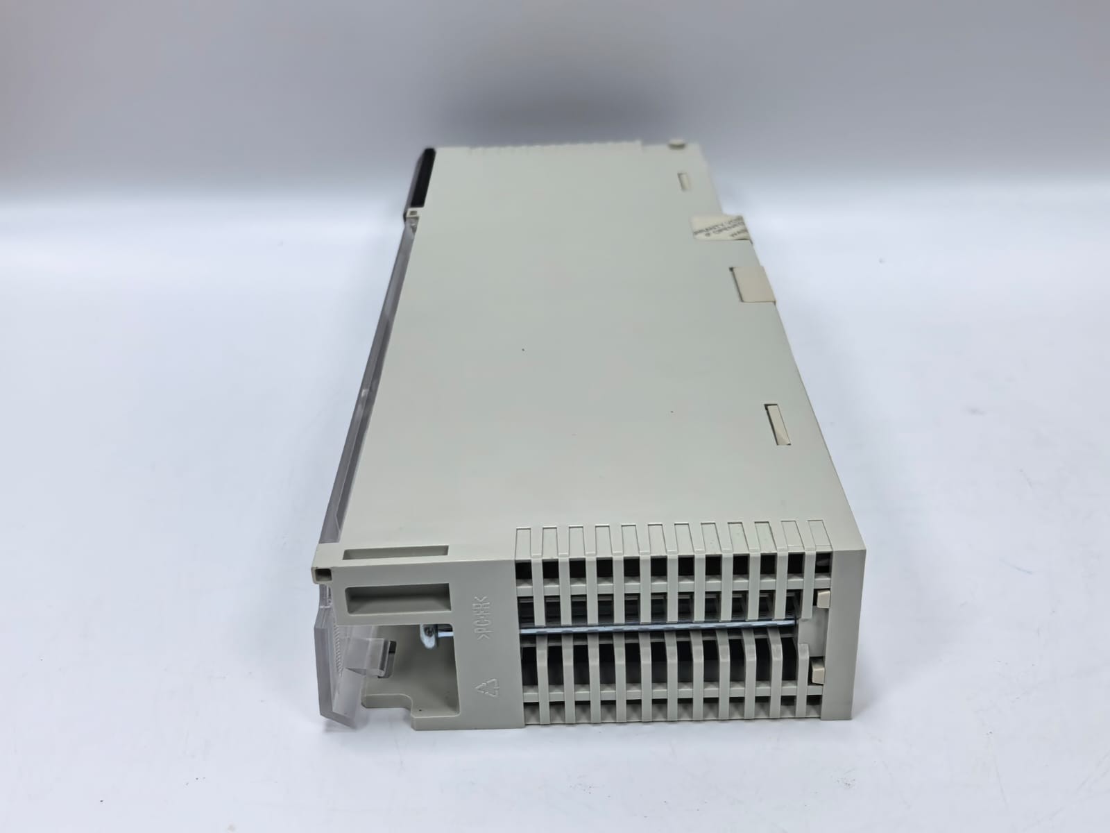 Schneider Electric 140CRA93100 SCHNEIDER ELECTRIC 140CRA93100 MODICON QUANTUM 8