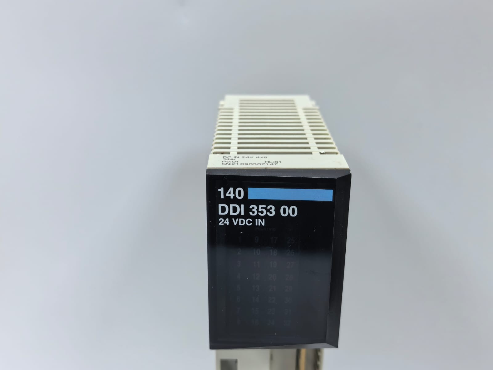 Schneider Electric 140DDI35300 SCHNEIDER ELECTRIC 140DDI35300 24VDC IN MODICON QUANTUM PV.01 RL.81 3