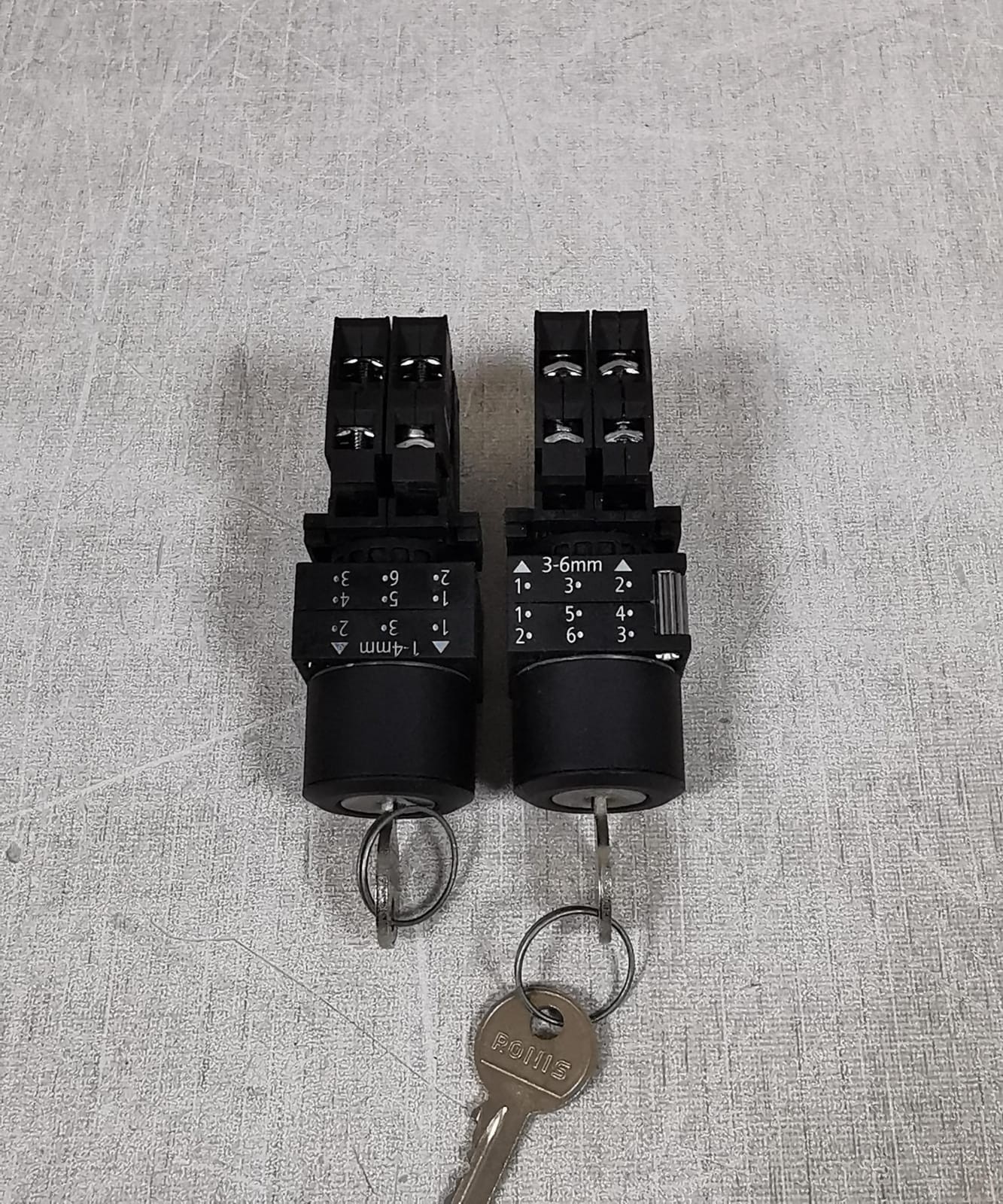 Siemens SB3400-0E SIEMENS 3SB3400-0E KEYSWITCH 4