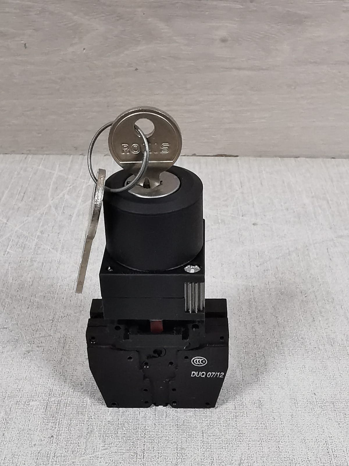 Siemens SB3400-0E SIEMENS 3SB3400-0E KEYSWITCH 7
