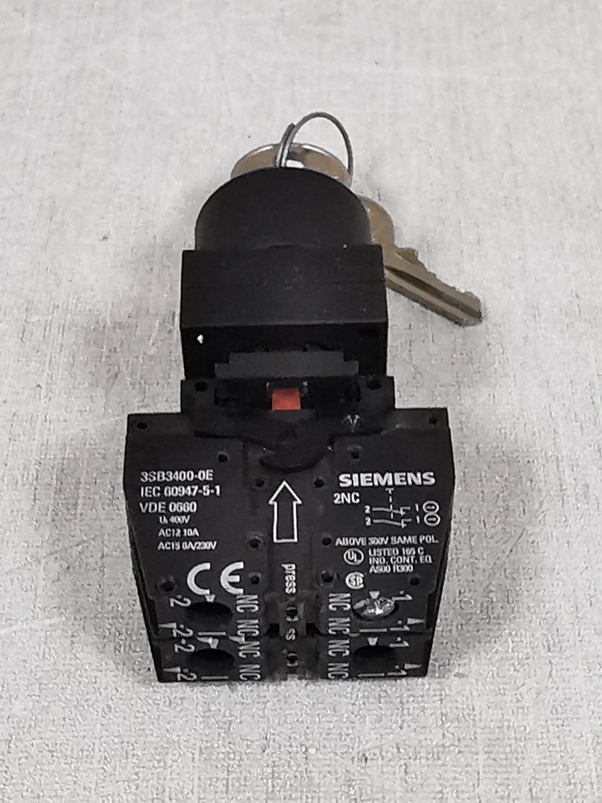 Siemens SB3400-0E SIEMENS 3SB3400-0E KEYSWITCH 8