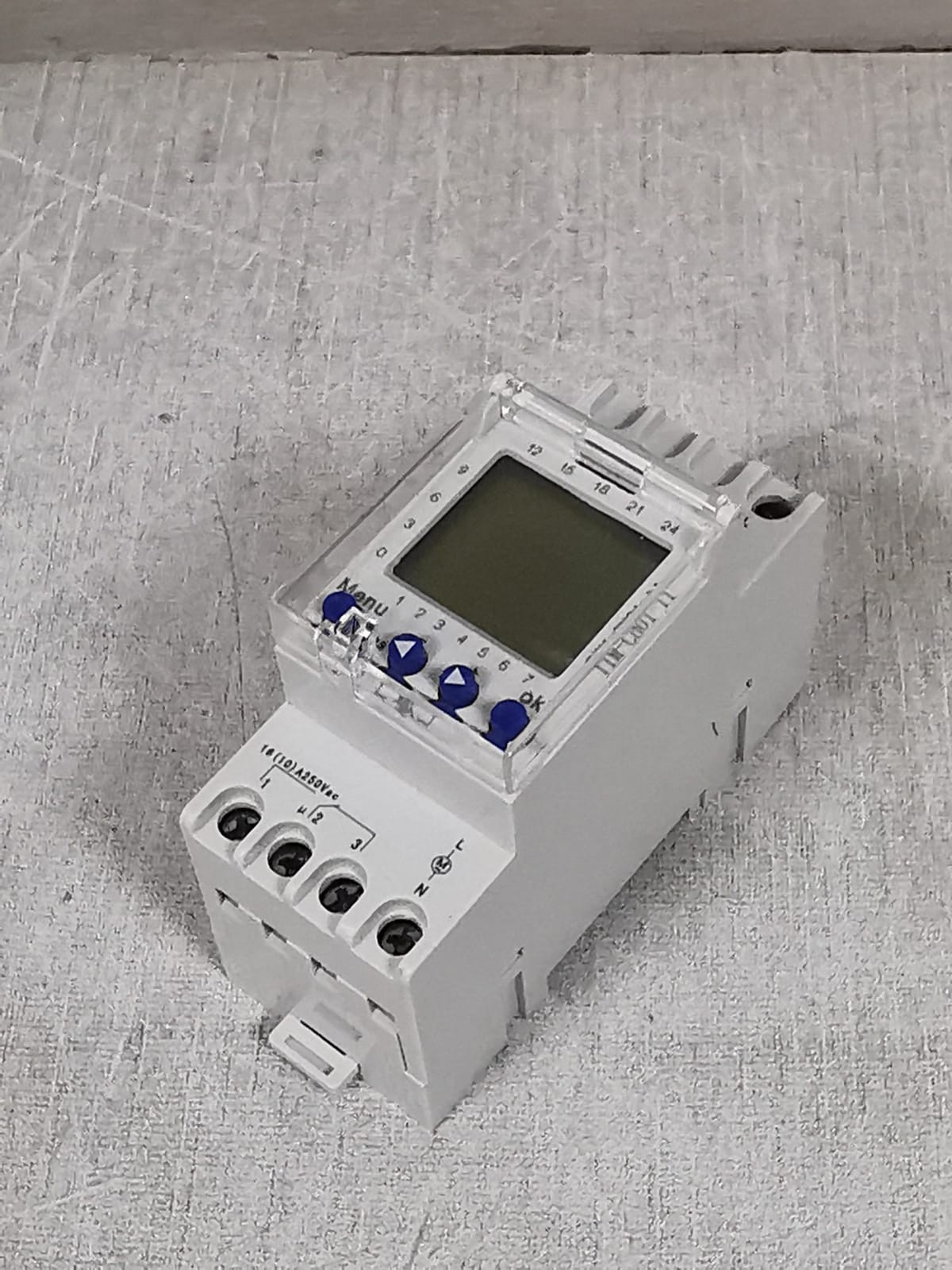 Unbranded TIM-CH01-11 TIM-CH01-11 PROGRAMMABLE TIMER 230-240V 5