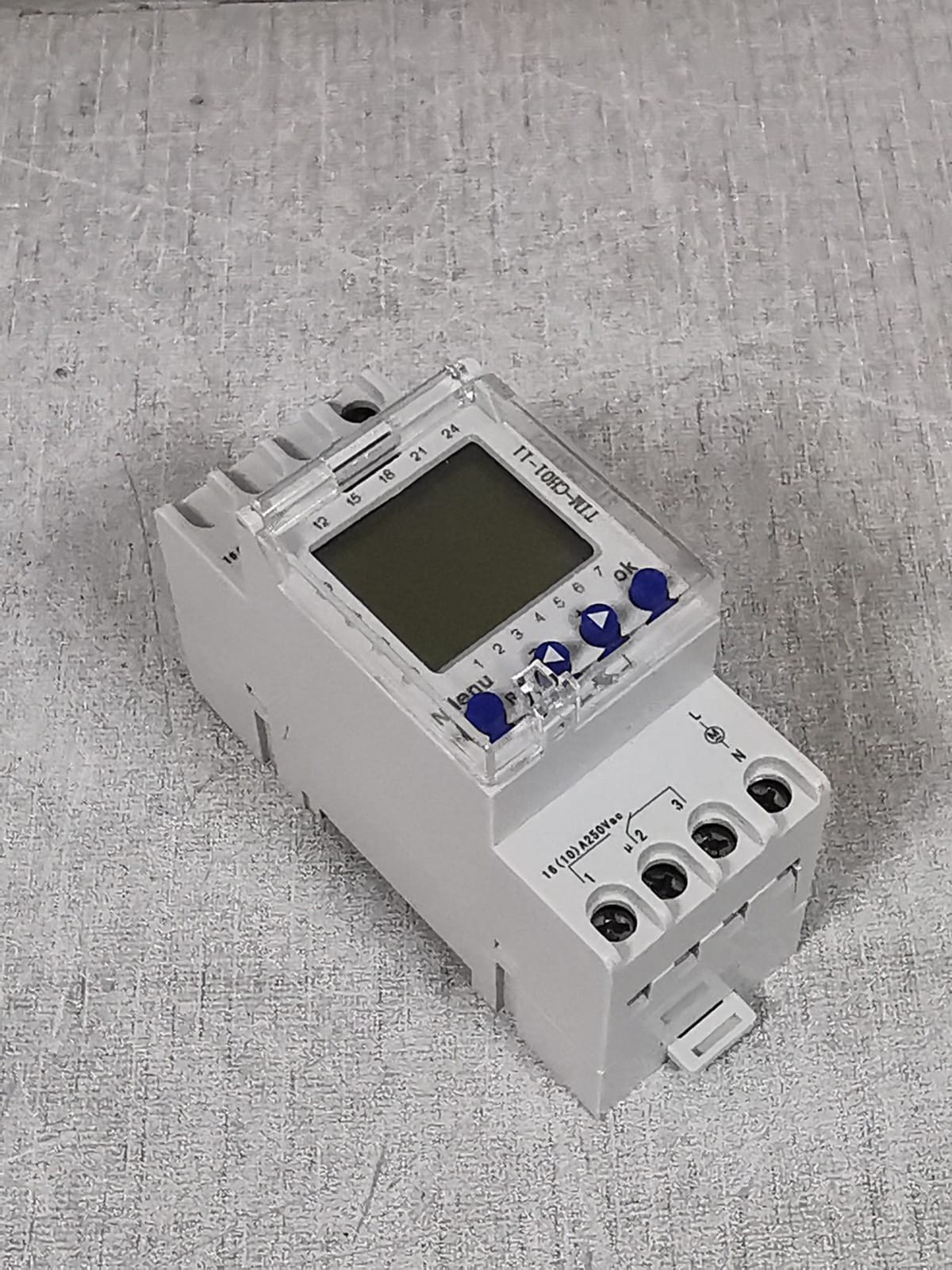 Unbranded TIM-CH01-11 TIM-CH01-11 PROGRAMMABLE TIMER 230-240V 7