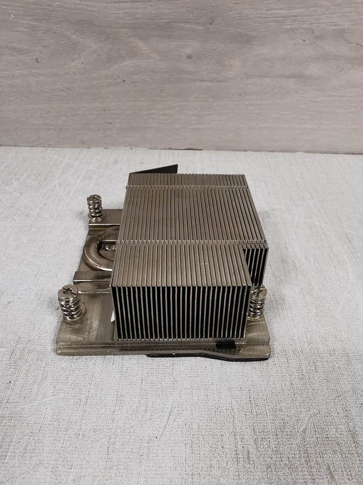 HP 412720-001 CO-418274-001 HP 412720-001 CO-418274-001 BL465C HEATSINK W/ TERMINAL GREASE 9