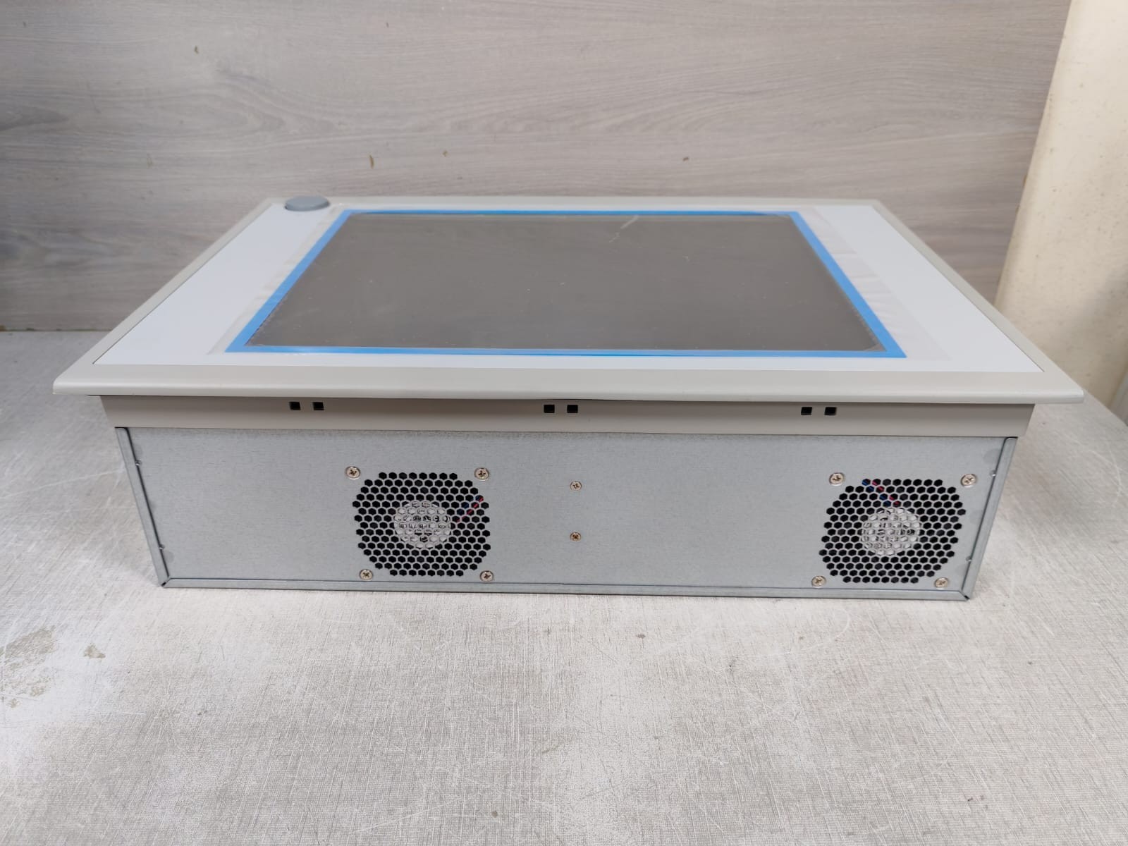 Advantech IPPC-6152A ADVANTECH IPPC-6152A INDUSTRIAL PANEL PC 100-240VAC 10