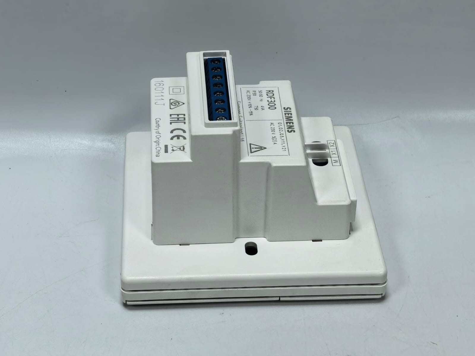 Siemens RDF300 SIEMENS RDF300 FLUSH-MOUNTED ROOM THERMOSTAT 5