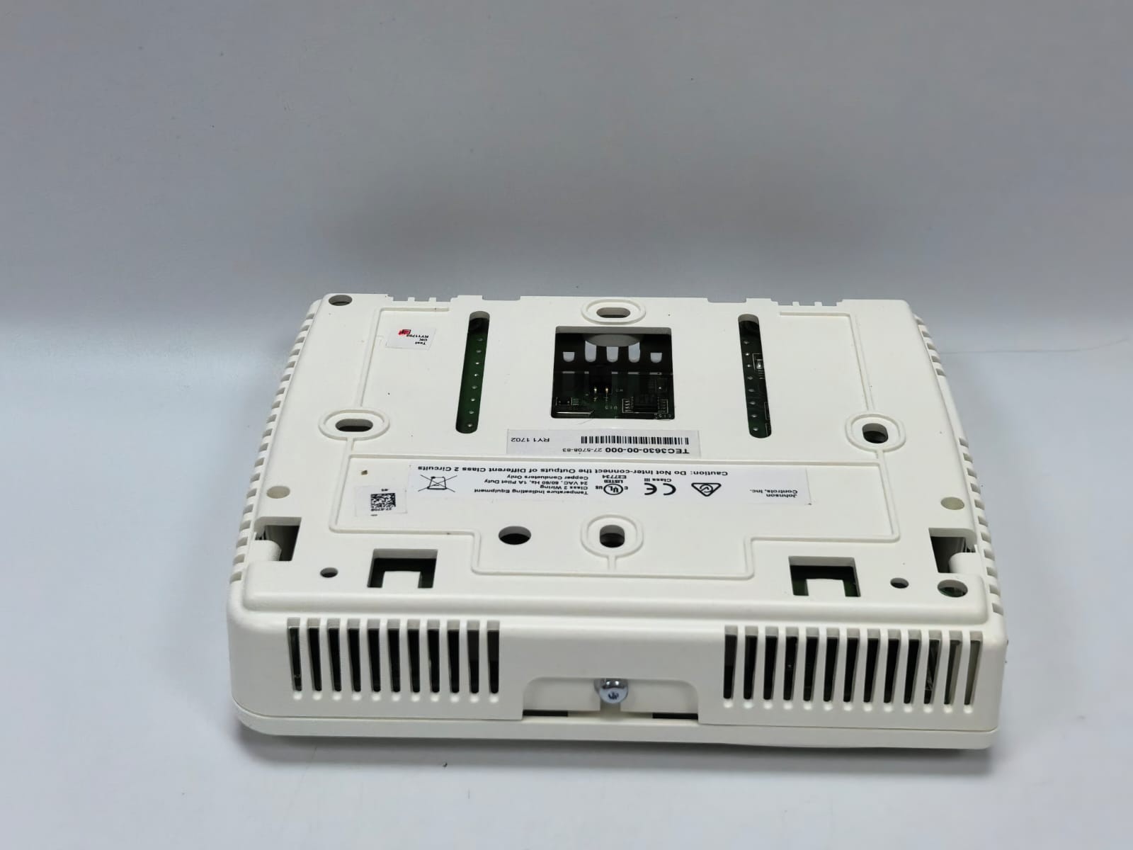Johnson Controls TEC3630-00-000 JOHNSON CONTROLS TEC3630-00-000 THERMOSTAT CONTROLLER 8
